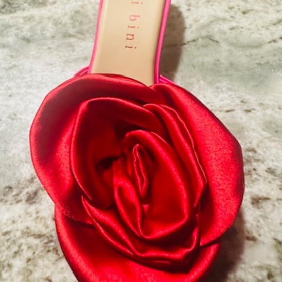 Gianni Bini Pink/ LG RED BOW SLIP ON PUMP NEVER WORN IN WRAPPER! - SIZE 9.5 M - Picture 6 of 13